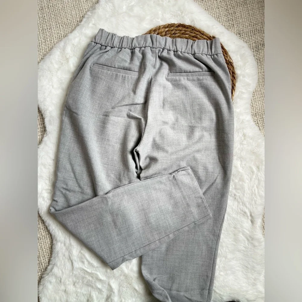 Zara woman Trf collection grey tapered pants in light grey size XS - Picture 5 of 7